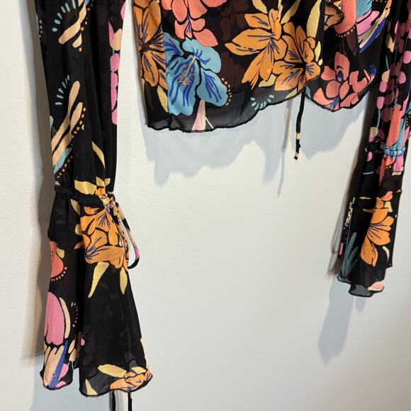 Free People of Paradise Semi Sheer Cropped Floral Top - size Medium - Picture 4 of 8
